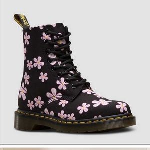 Dr Martens Page Meadow Pink Floral boots